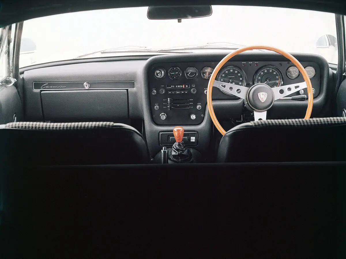 Mazda Cosmo L10 Купе — сүрөт 6