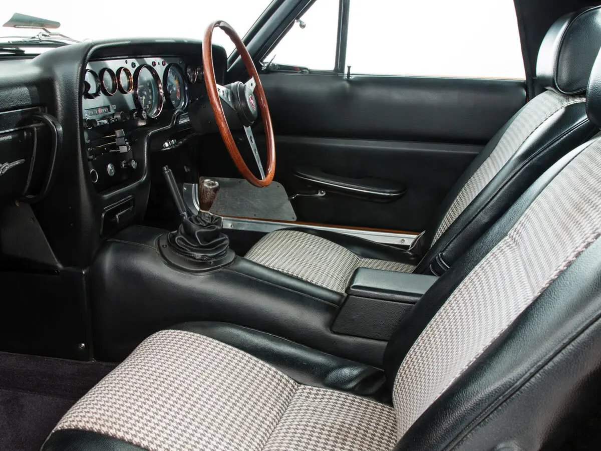 Mazda Cosmo L10 Купе — сүрөт 8