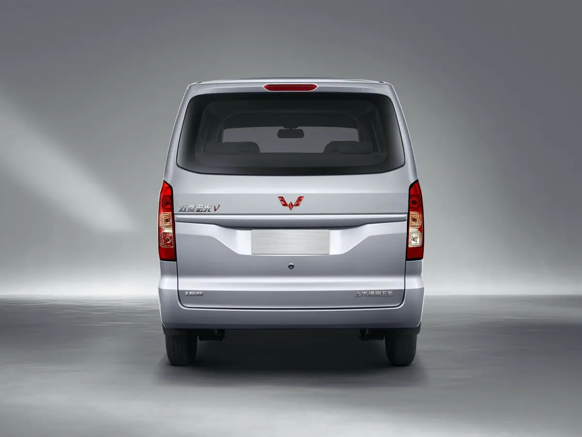 Wuling Hongguang V 2019 – н.в. Компактвэн — фото 4