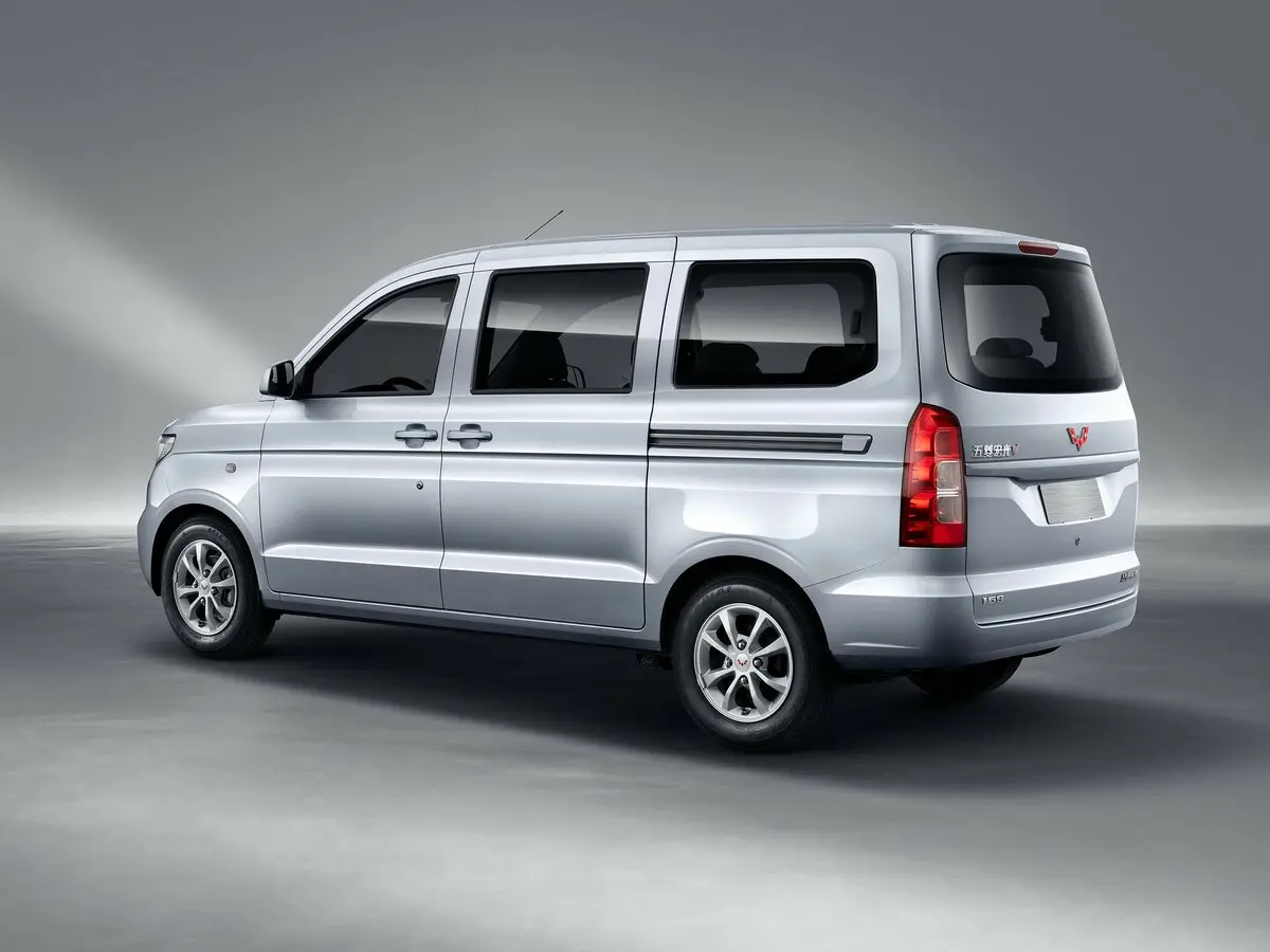 Wuling Hongguang V 2019 – н.в. Компактвэн — фото 5
