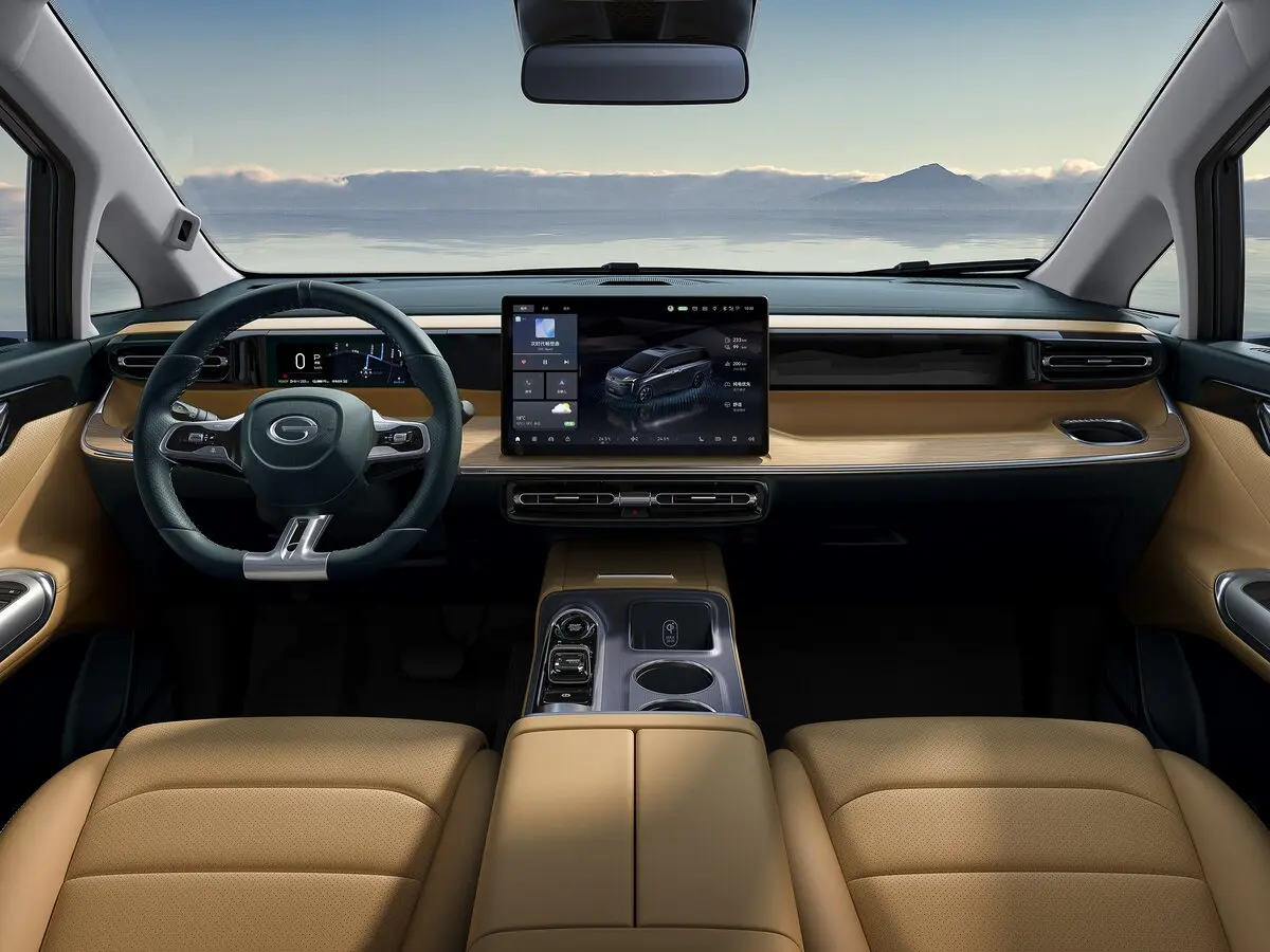 GAC Trumpchi E8 I Минивэн — сүрөт 6