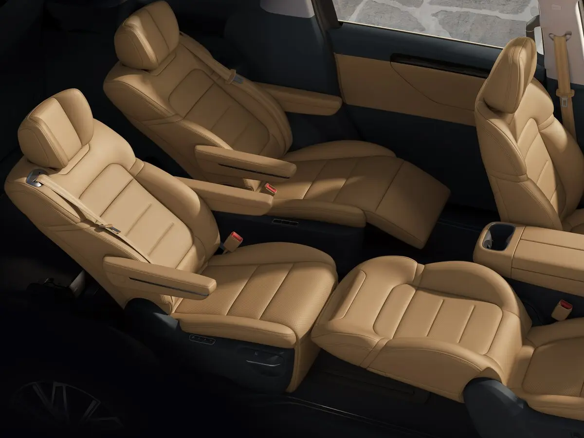 GAC Trumpchi E8 I Минивэн — сүрөт 11