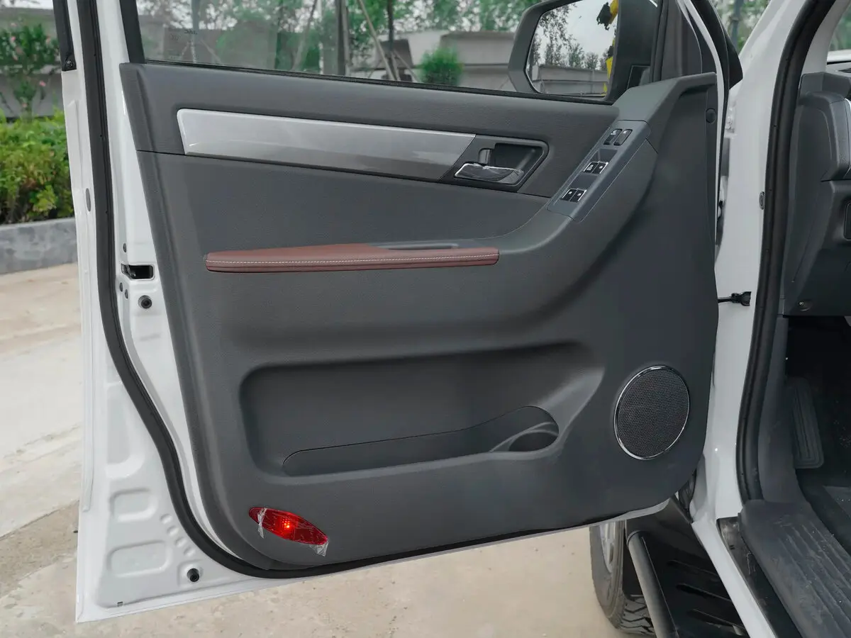 JAC T8 2018 – н.в. Пикап Двойная кабина — сүрөт 12