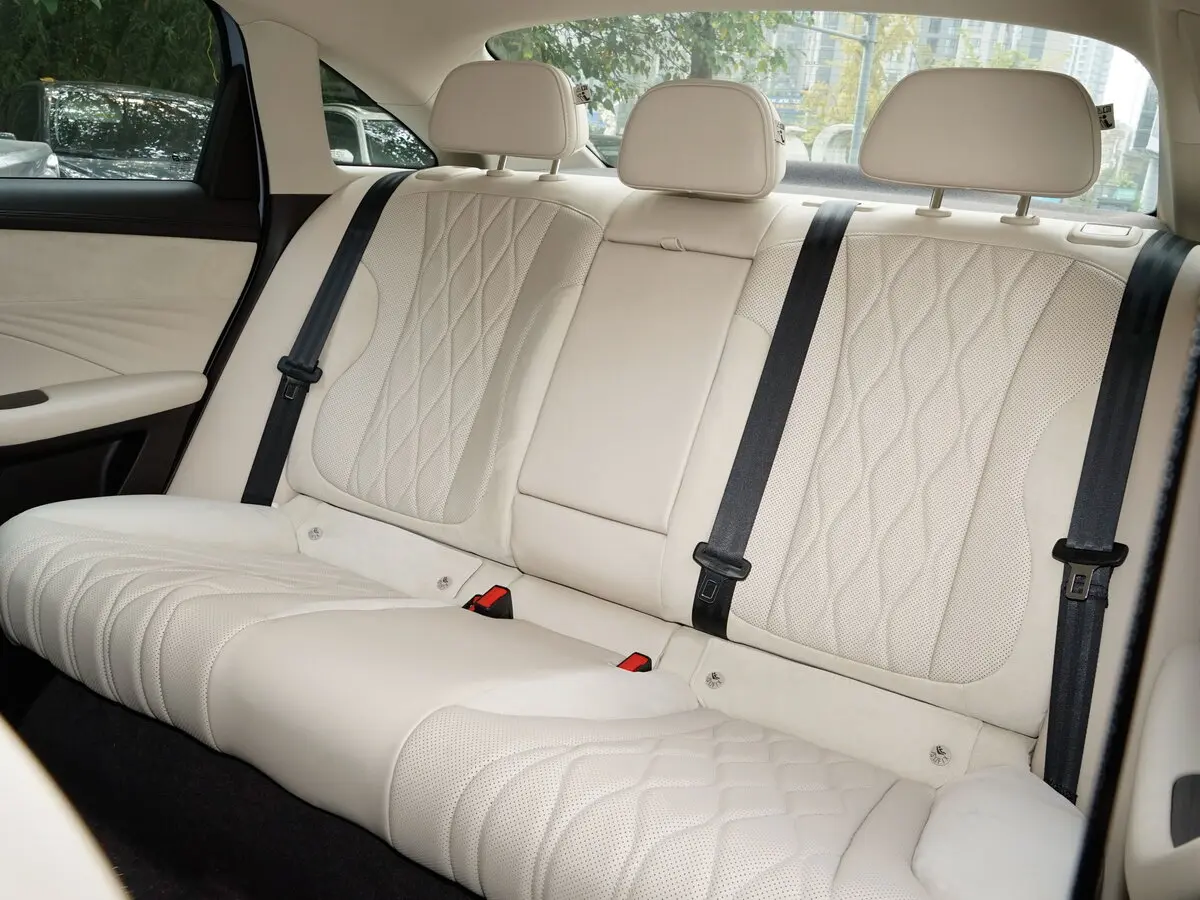 Roewe D7 2023 – н.в. Седан EV — сүрөт 7