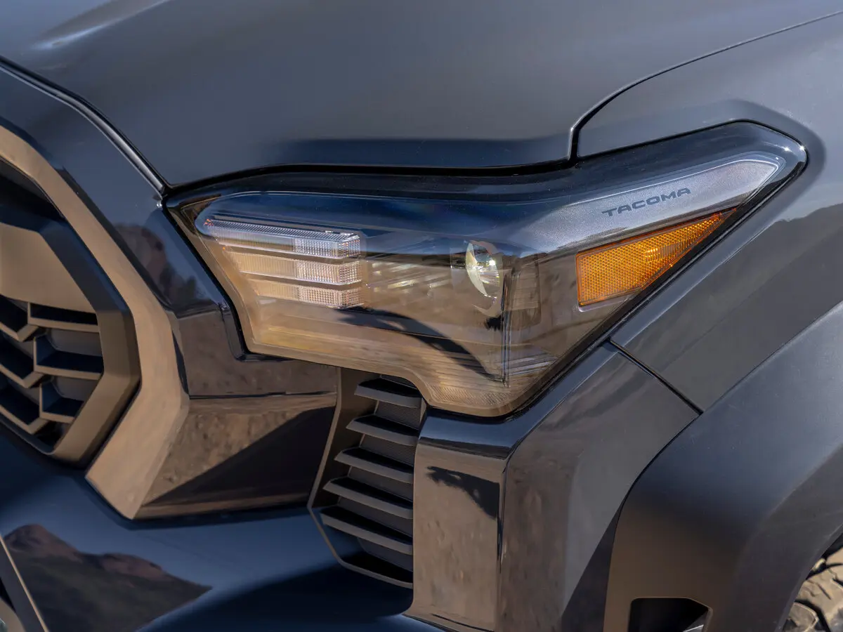 Toyota Tacoma IV Пикап Полуторная кабина — photo 7
