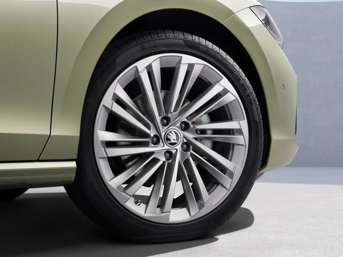 Skoda Superb IV Универсал 5 дв. — сүрөт 19
