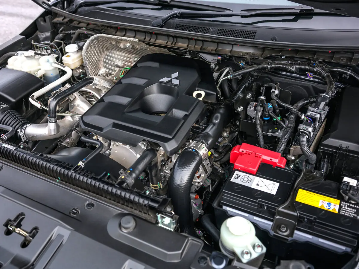 Mitsubishi Triton VI Пикап Двойная кабина — сүрөт 16
