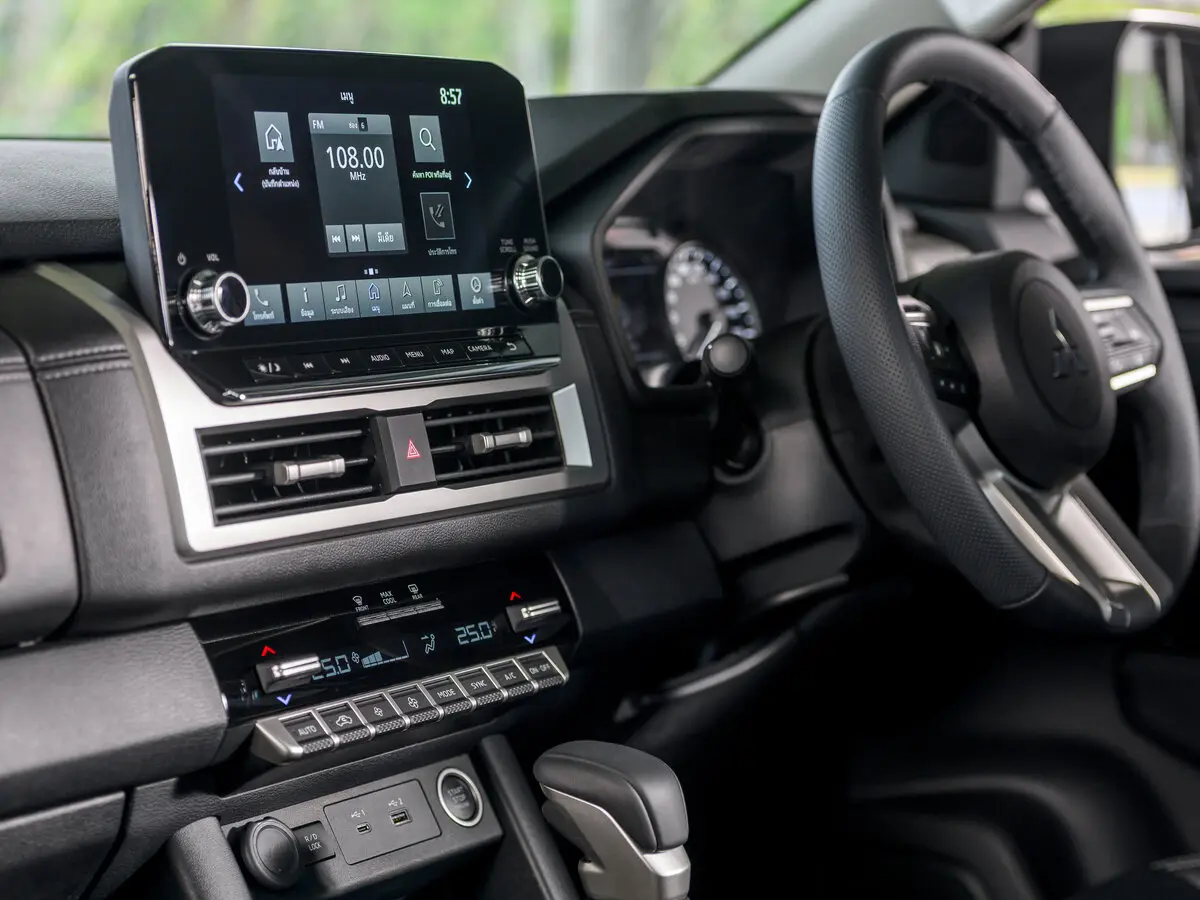 Mitsubishi Triton VI Пикап Двойная кабина — сүрөт 17