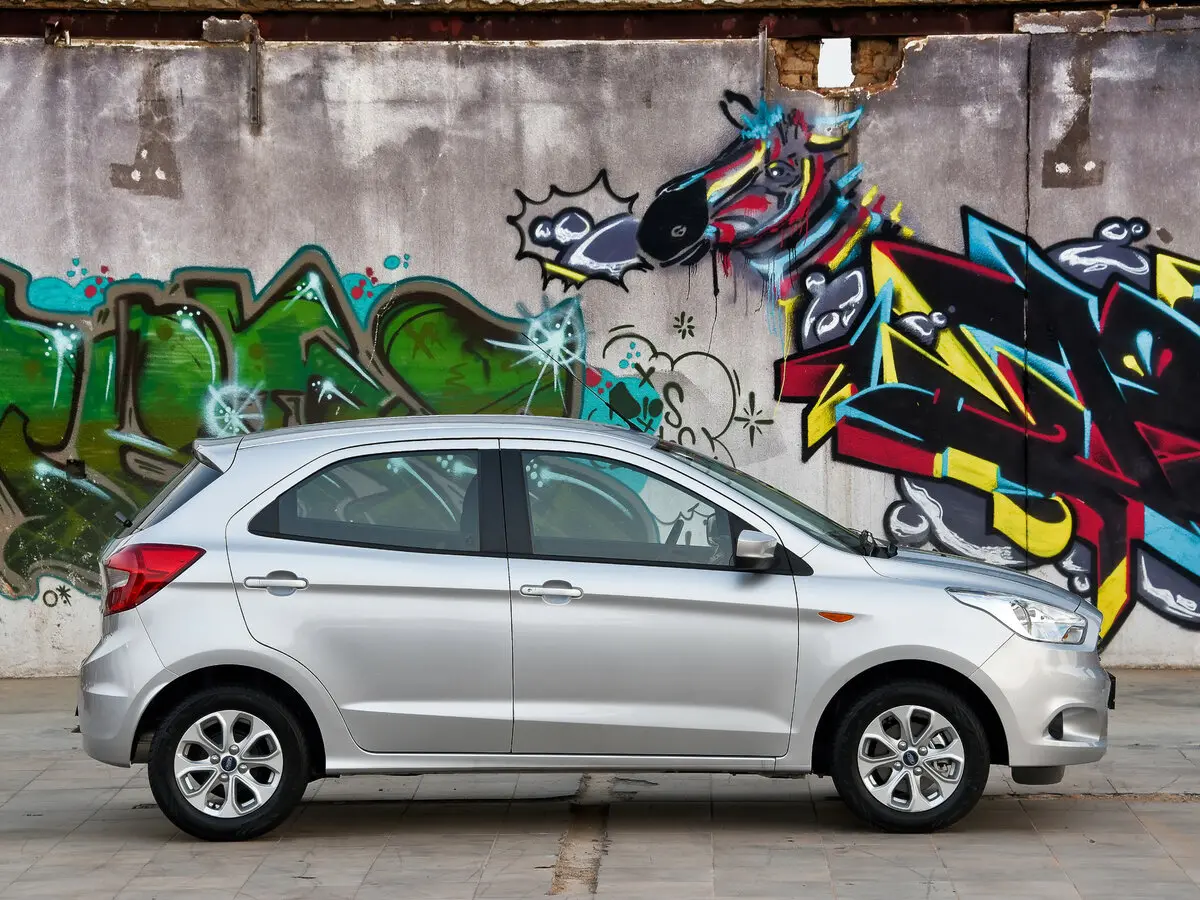Ford Figo II Хэтчбек 5 дв. — photo 2