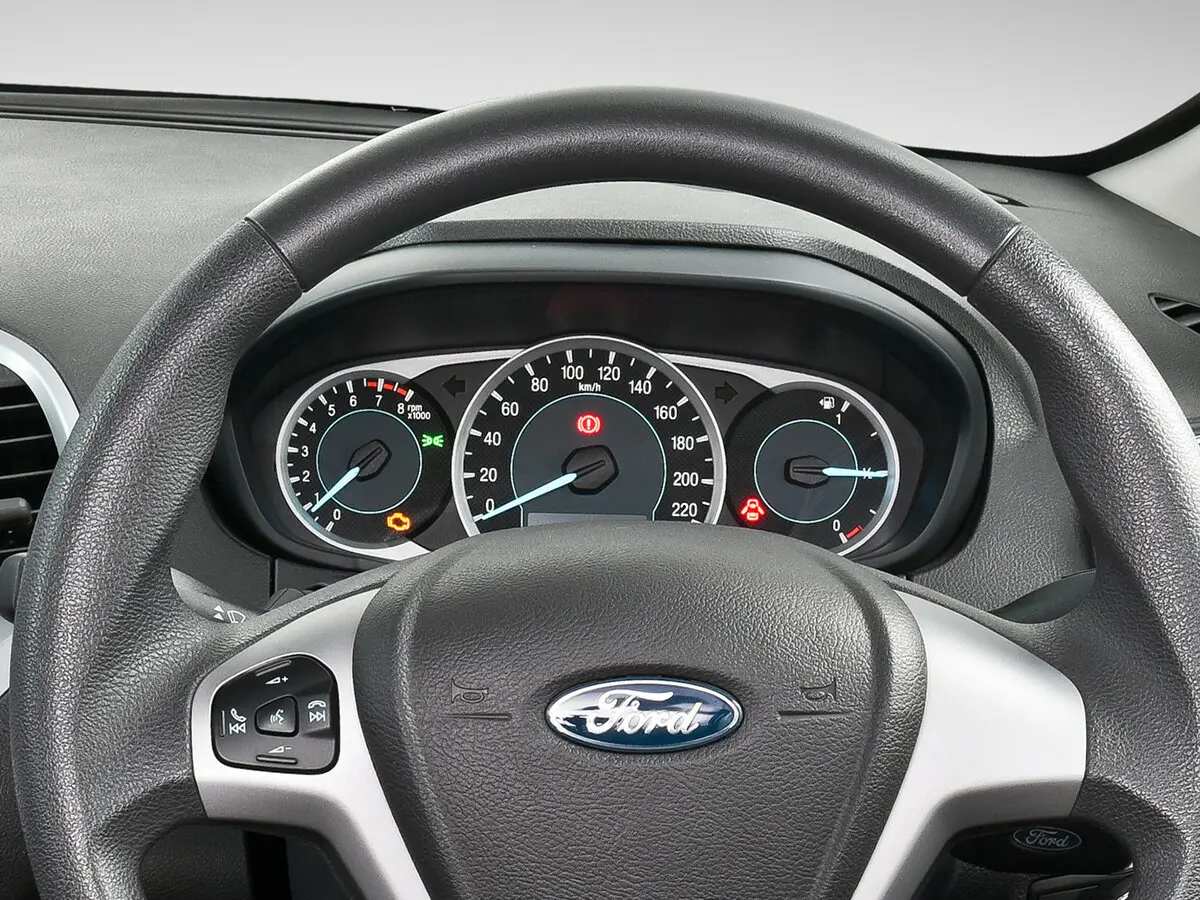 Ford Figo II Хэтчбек 5 дв. — photo 7