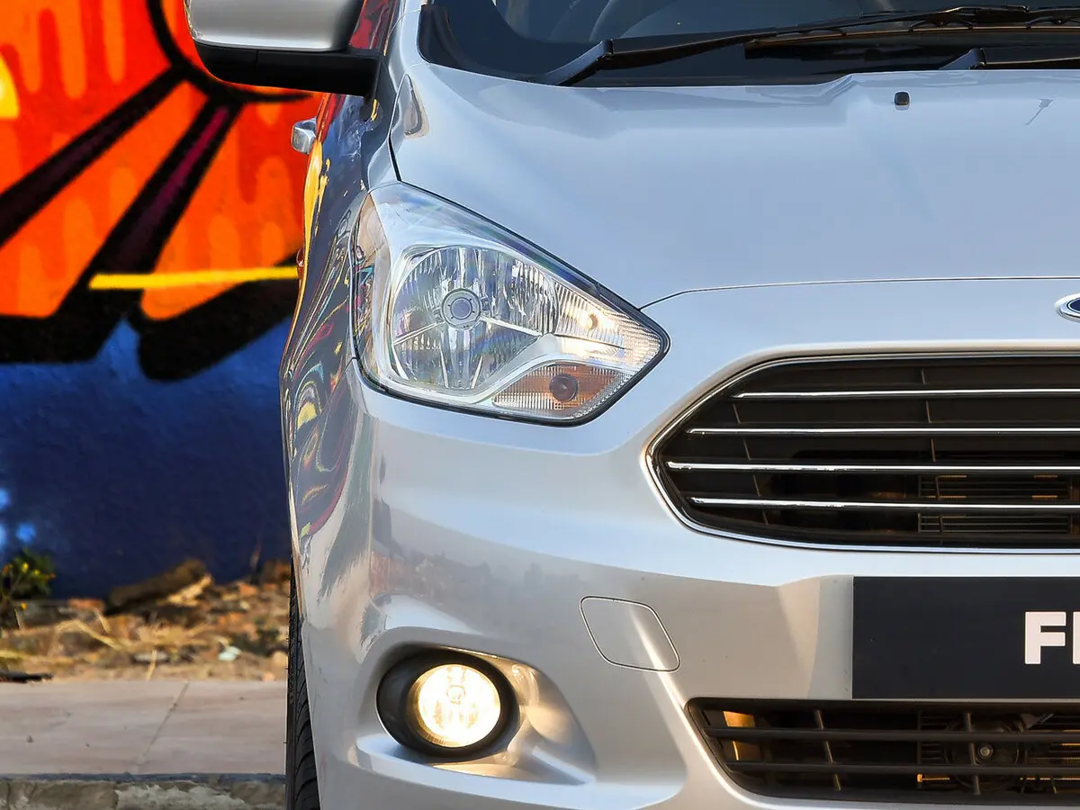Ford Figo II Хэтчбек 5 дв. — photo 10