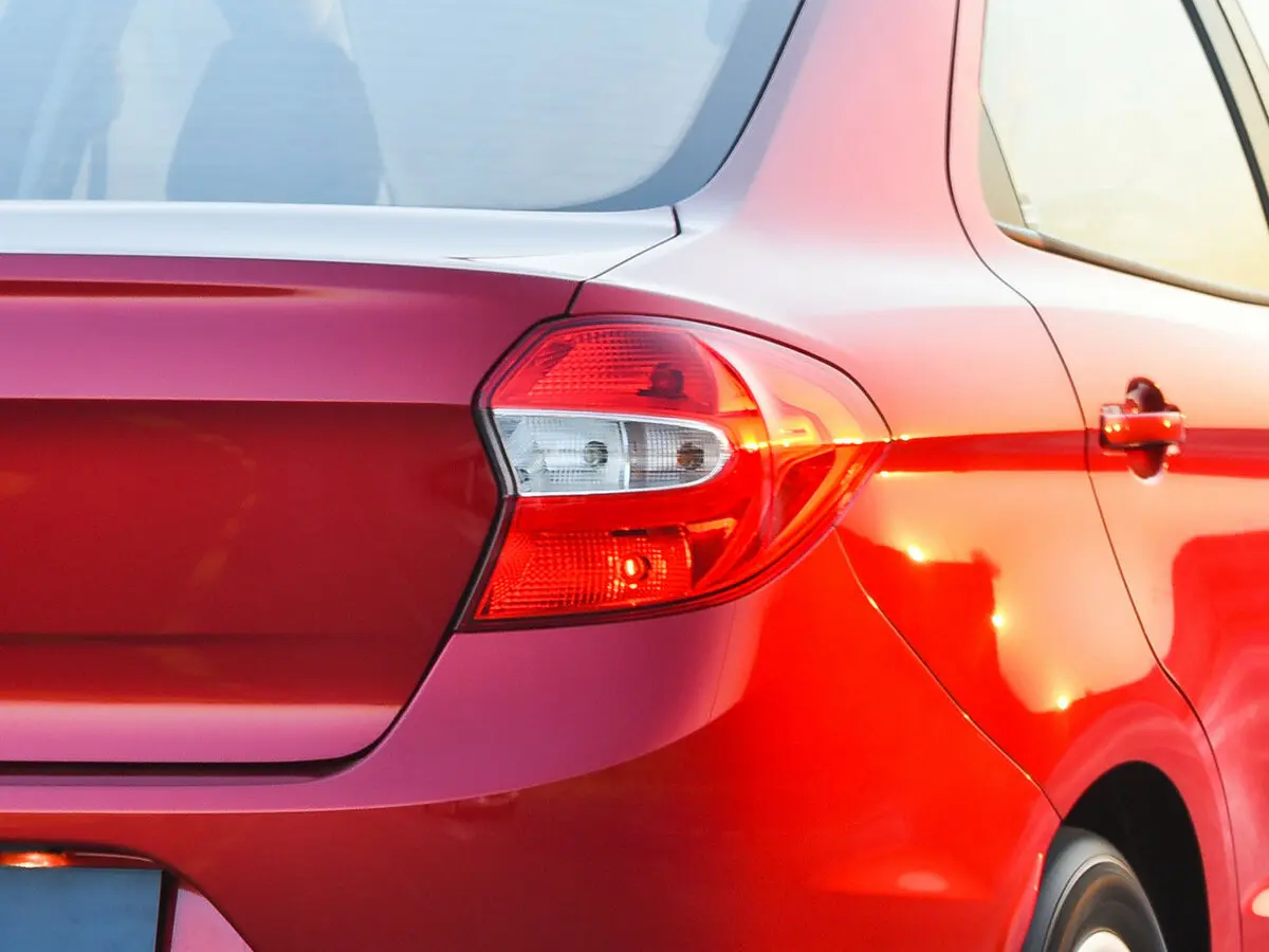 Ford Figo II Седан — сүрөт 13