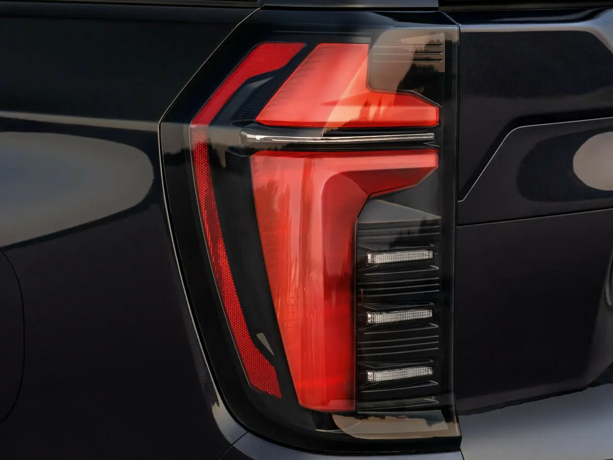 Chevrolet Suburban XII Рестайлинг Внедорожник 5 дв. — сүрөт 10