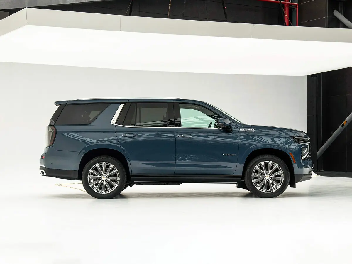 Chevrolet Tahoe V Рестайлинг Внедорожник 5 дв. — сүрөт 2