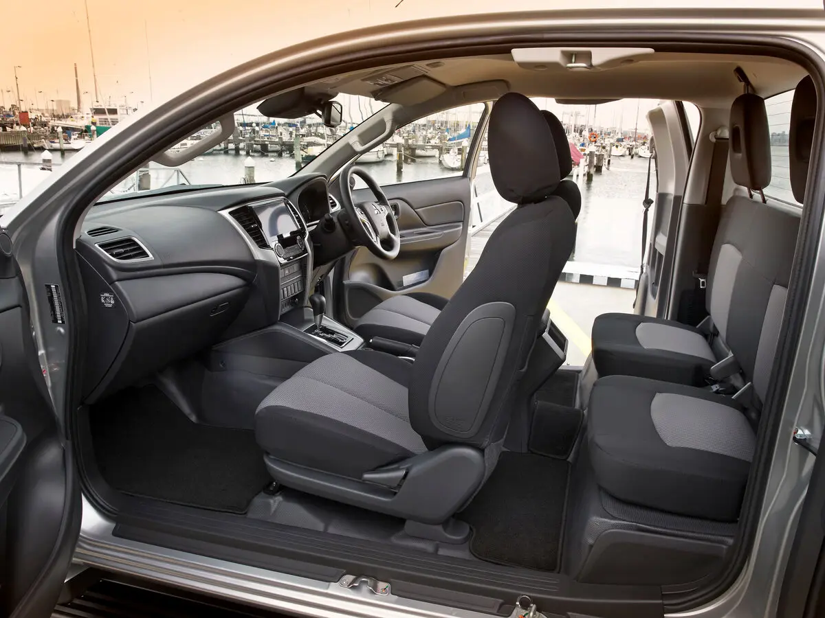 Mitsubishi Triton V Рестайлинг Пикап Полуторная кабина — сүрөт 4