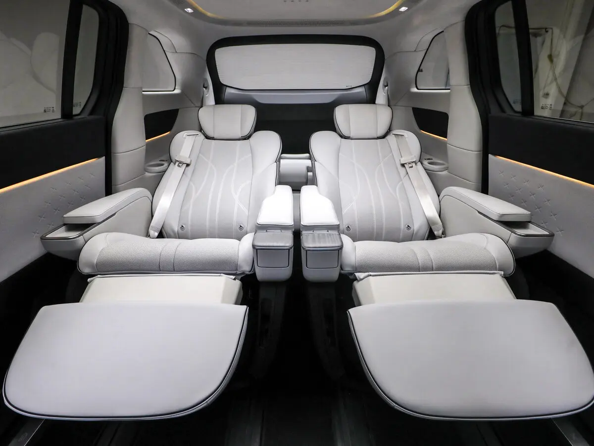 Xpeng X9 I Минивэн — фото 11
