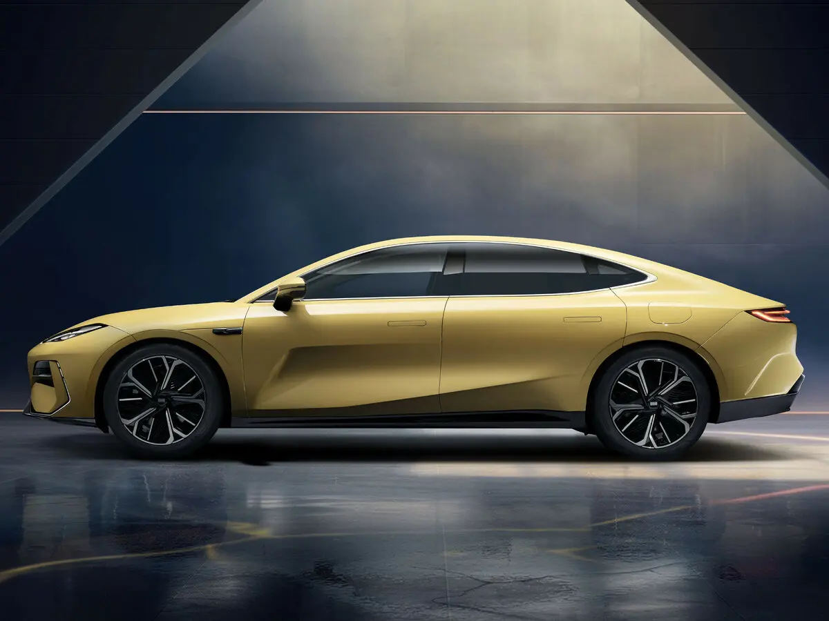 Geely Galaxy E8 2024 – н.в. Седан — photo 2