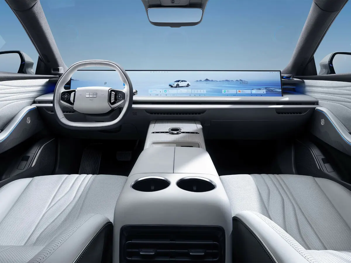 Geely Galaxy E8 2024 – н.в. Седан — photo 5