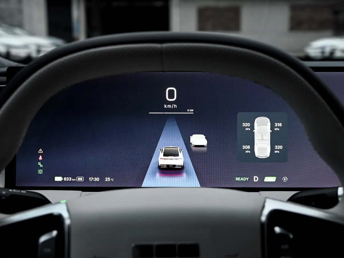 Geely Galaxy E8 2024 – н.в. Седан — photo 7