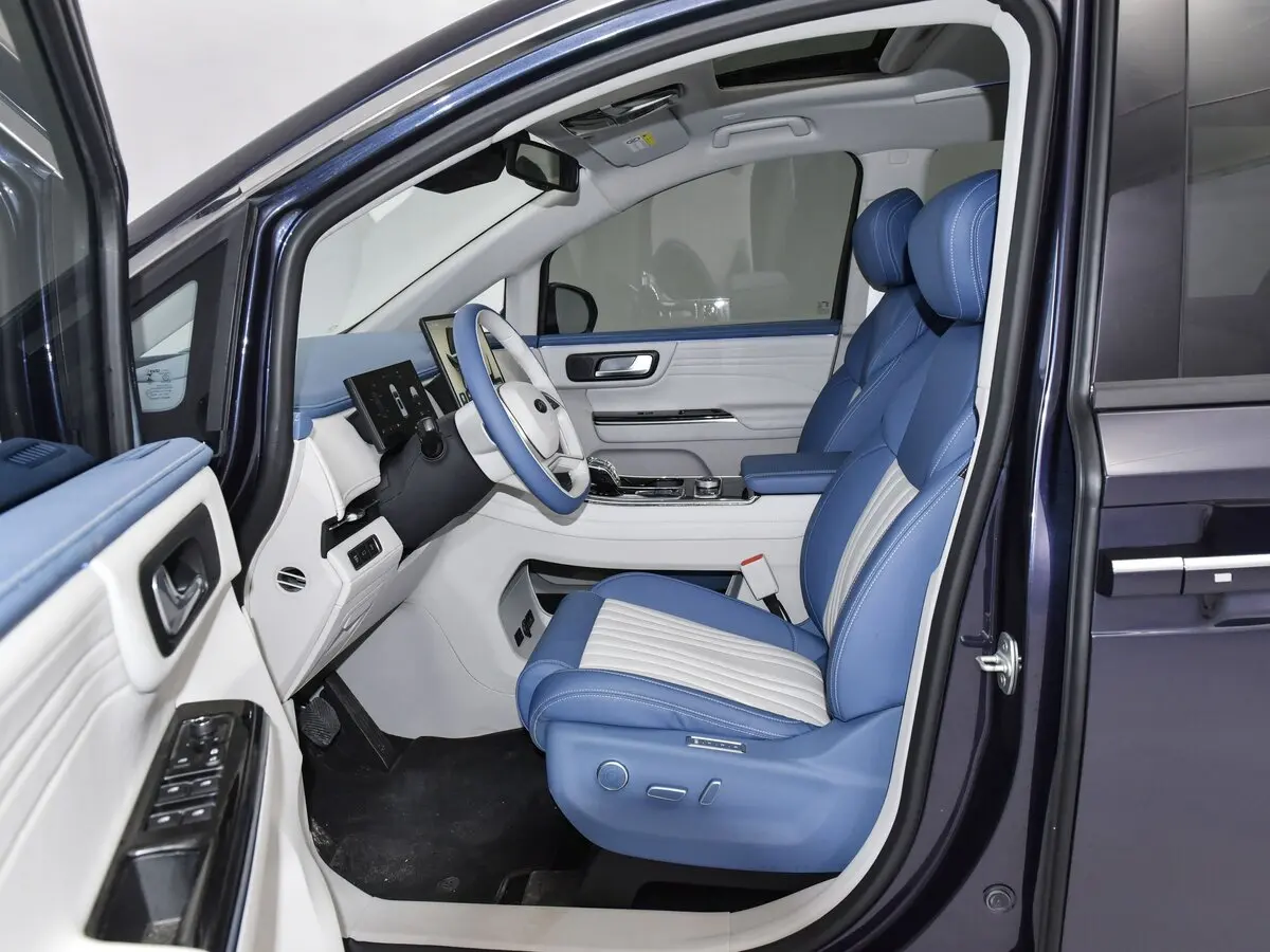 JAC Refine RF8 2023 – н.в. Минивэн — сүрөт 8