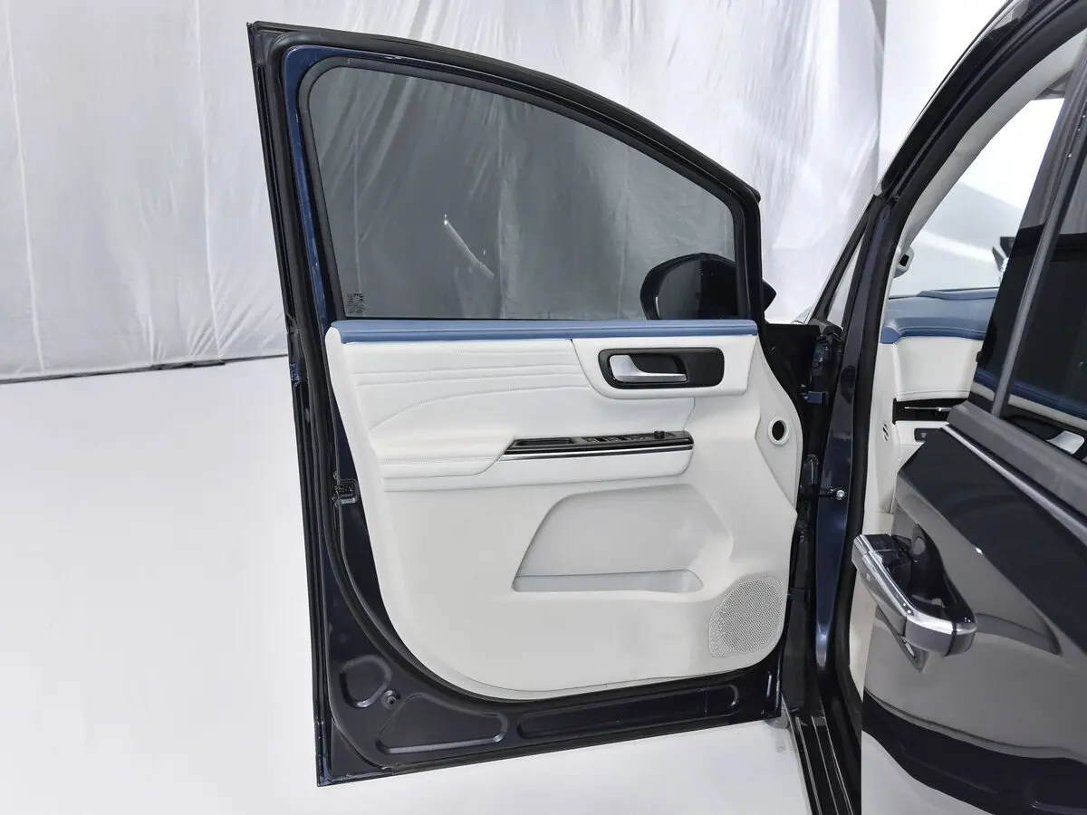 JAC Refine RF8 2023 – н.в. Минивэн — сүрөт 13