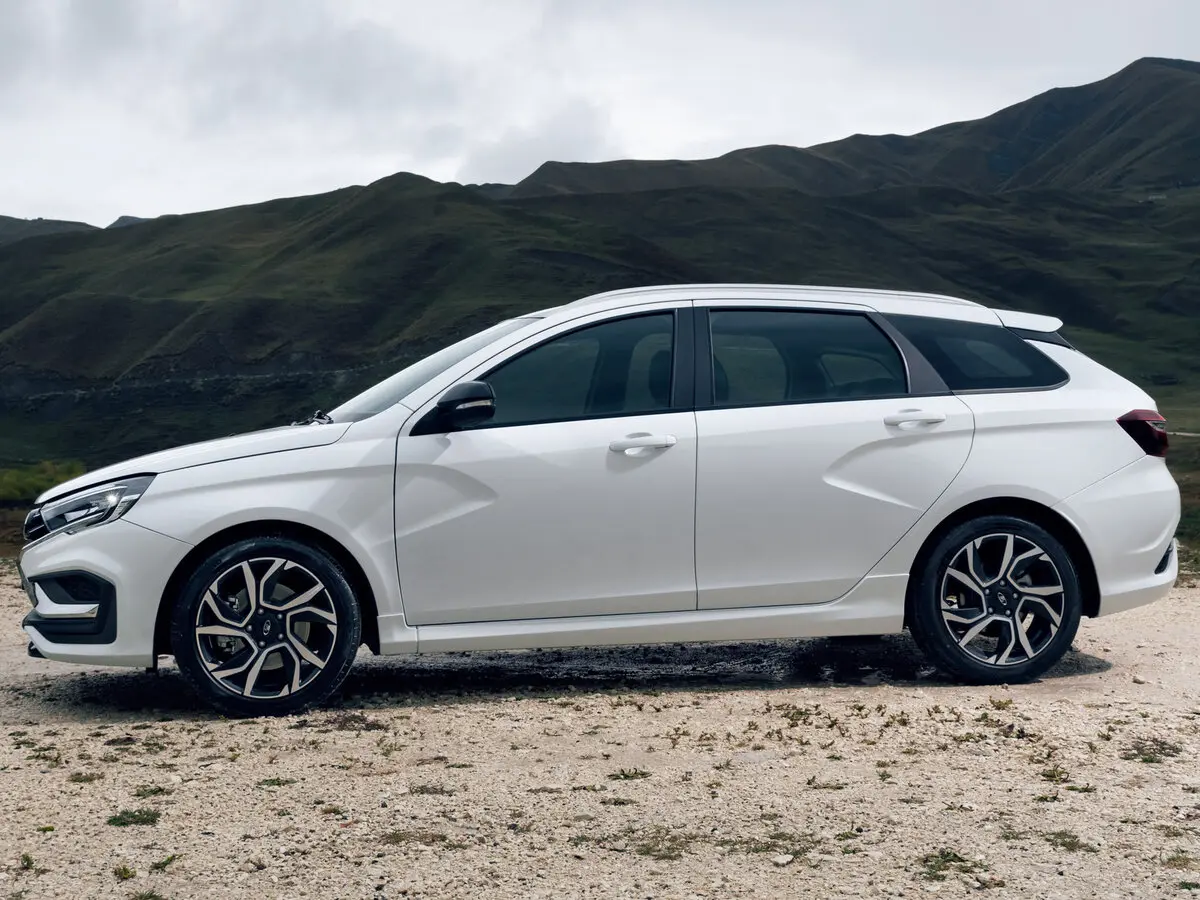Lada (ВАЗ) Vesta I Рестайлинг (NG) Универсал 5 дв. SW Sportline — сүрөт 2