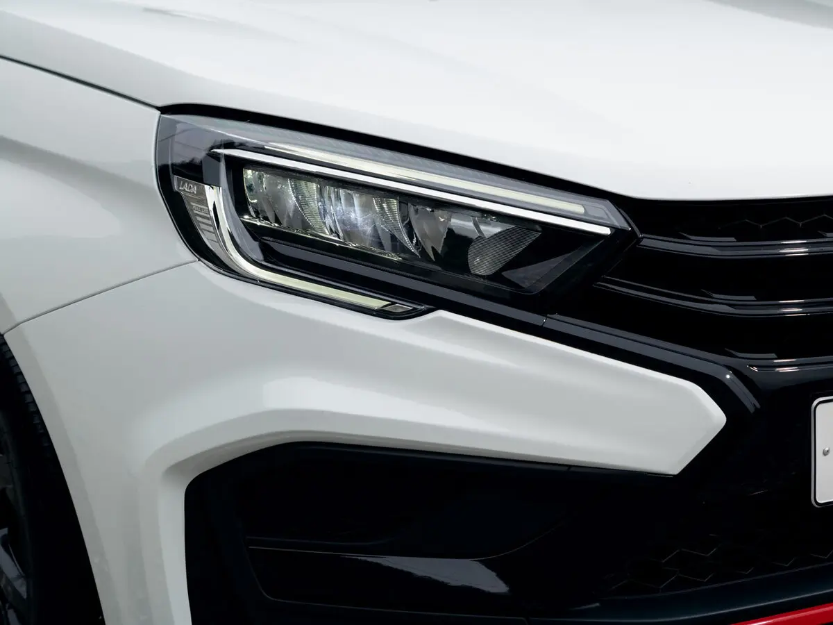 Lada (ВАЗ) Vesta I Рестайлинг (NG) Универсал 5 дв. SW Sportline — сүрөт 11