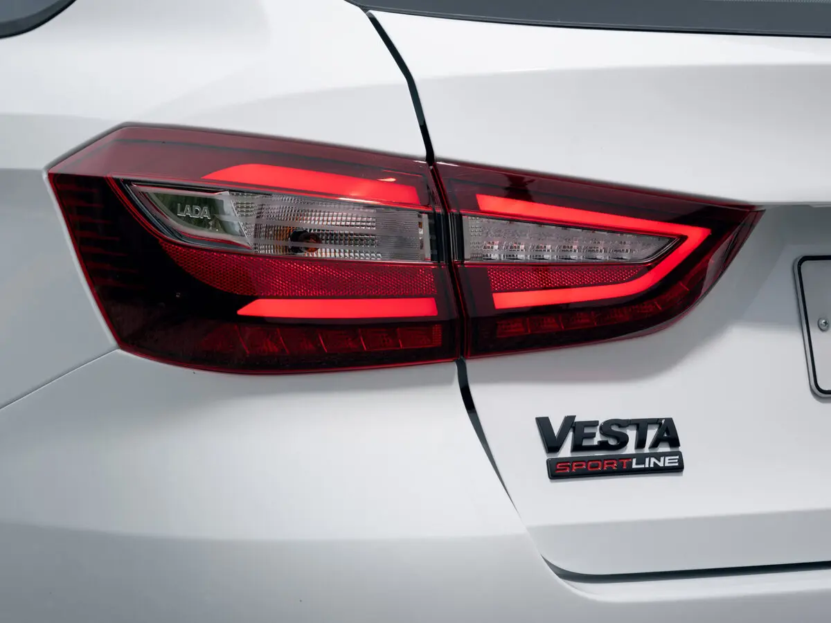 Lada (ВАЗ) Vesta I Рестайлинг (NG) Универсал 5 дв. SW Sportline — сүрөт 12