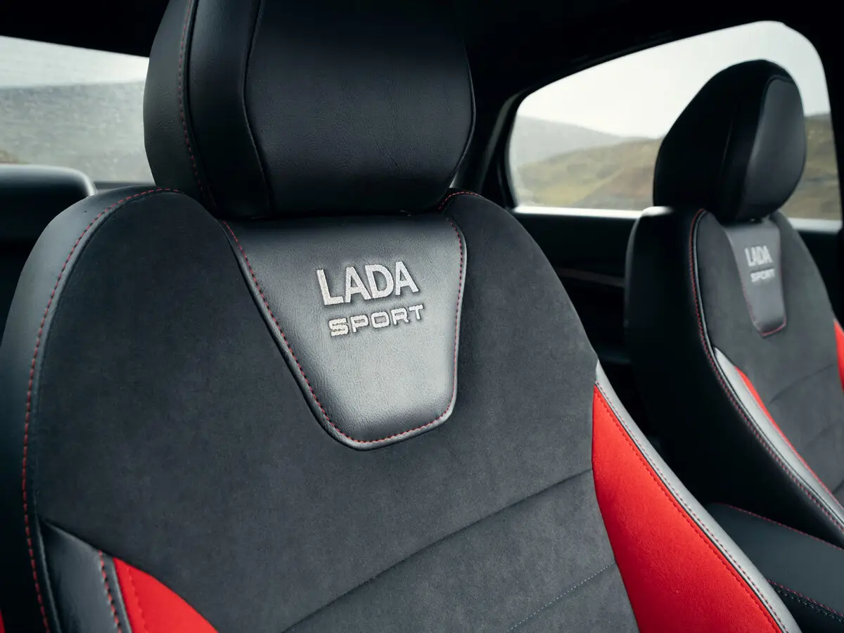 Lada (ВАЗ) Vesta I Рестайлинг (NG) Универсал 5 дв. SW Sportline — сүрөт 13