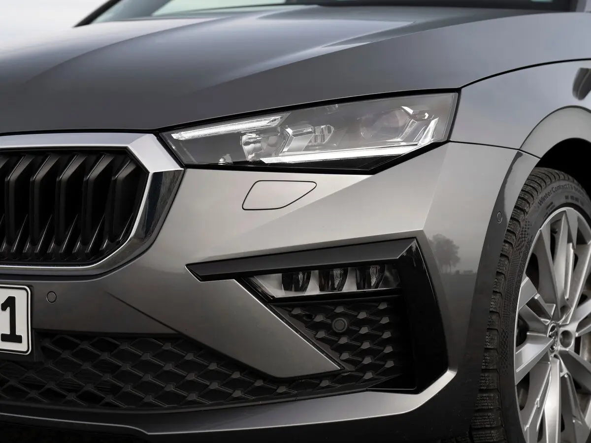 Skoda Scala I Рестайлинг Хэтчбек 5 дв. — сүрөт 11