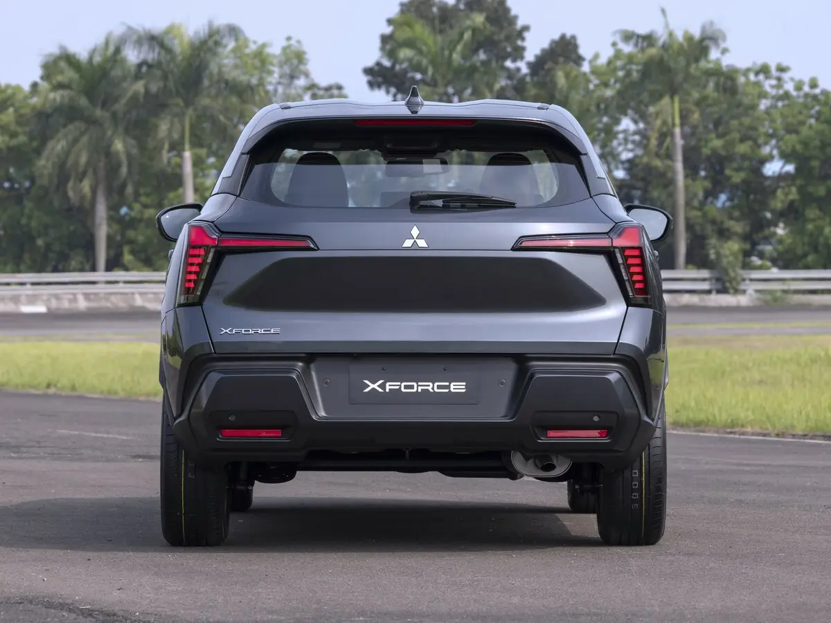 Mitsubishi Xforce 2023 – н.в. Внедорожник 5 дв. — сүрөт 4