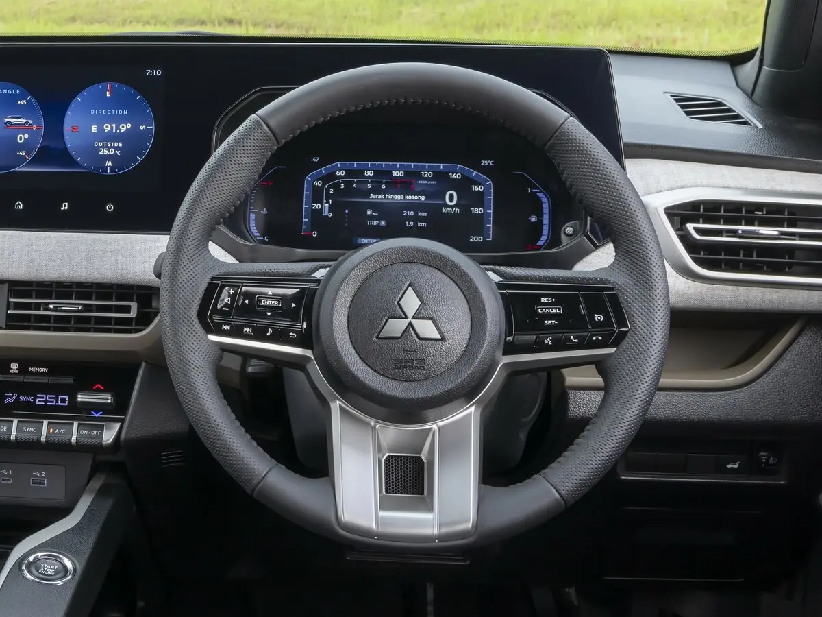 Mitsubishi Xforce 2023 – н.в. Внедорожник 5 дв. — сүрөт 9