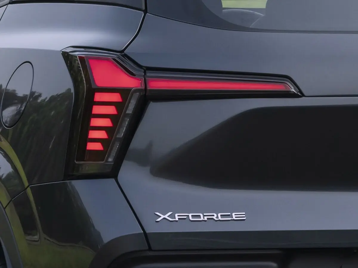 Mitsubishi Xforce 2023 – н.в. Внедорожник 5 дв. — сүрөт 14