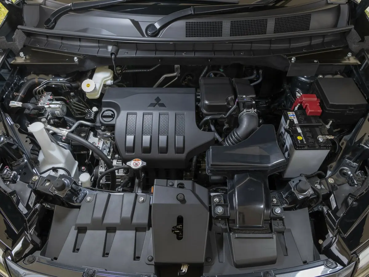 Mitsubishi Xforce 2023 – н.в. Внедорожник 5 дв. — сүрөт 16