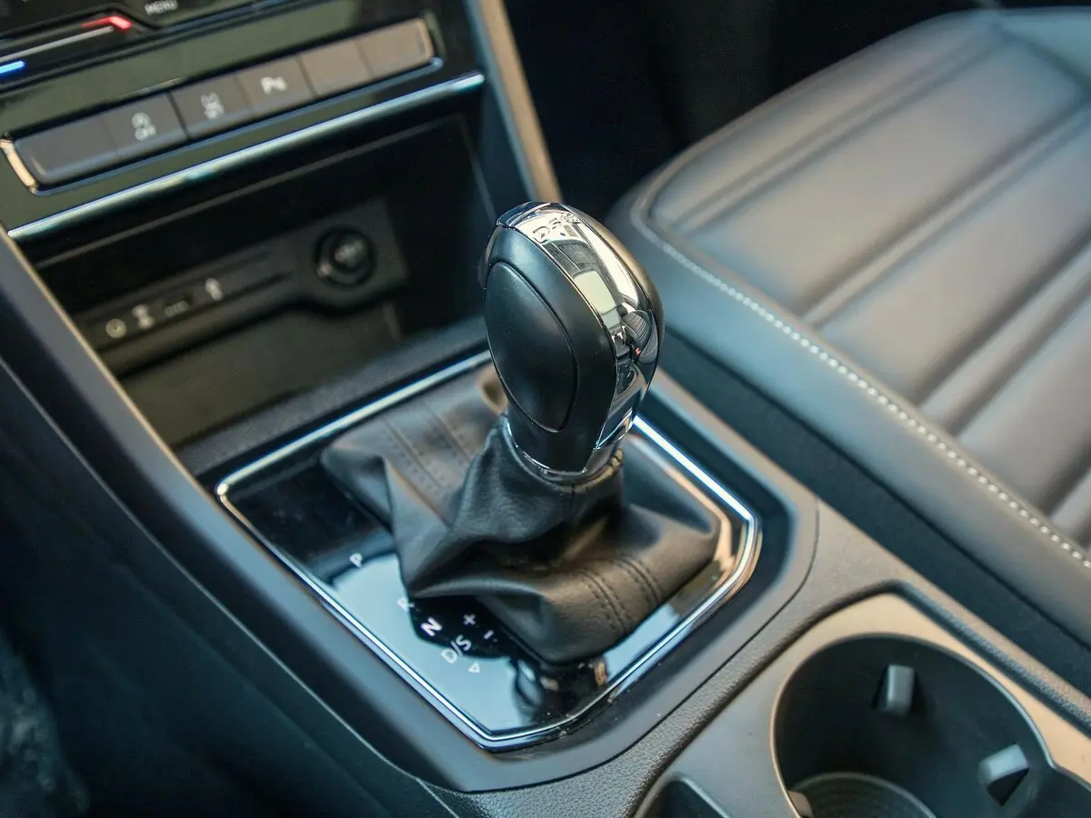 Volkswagen Touran II Компактвэн Cross L — сүрөт 11