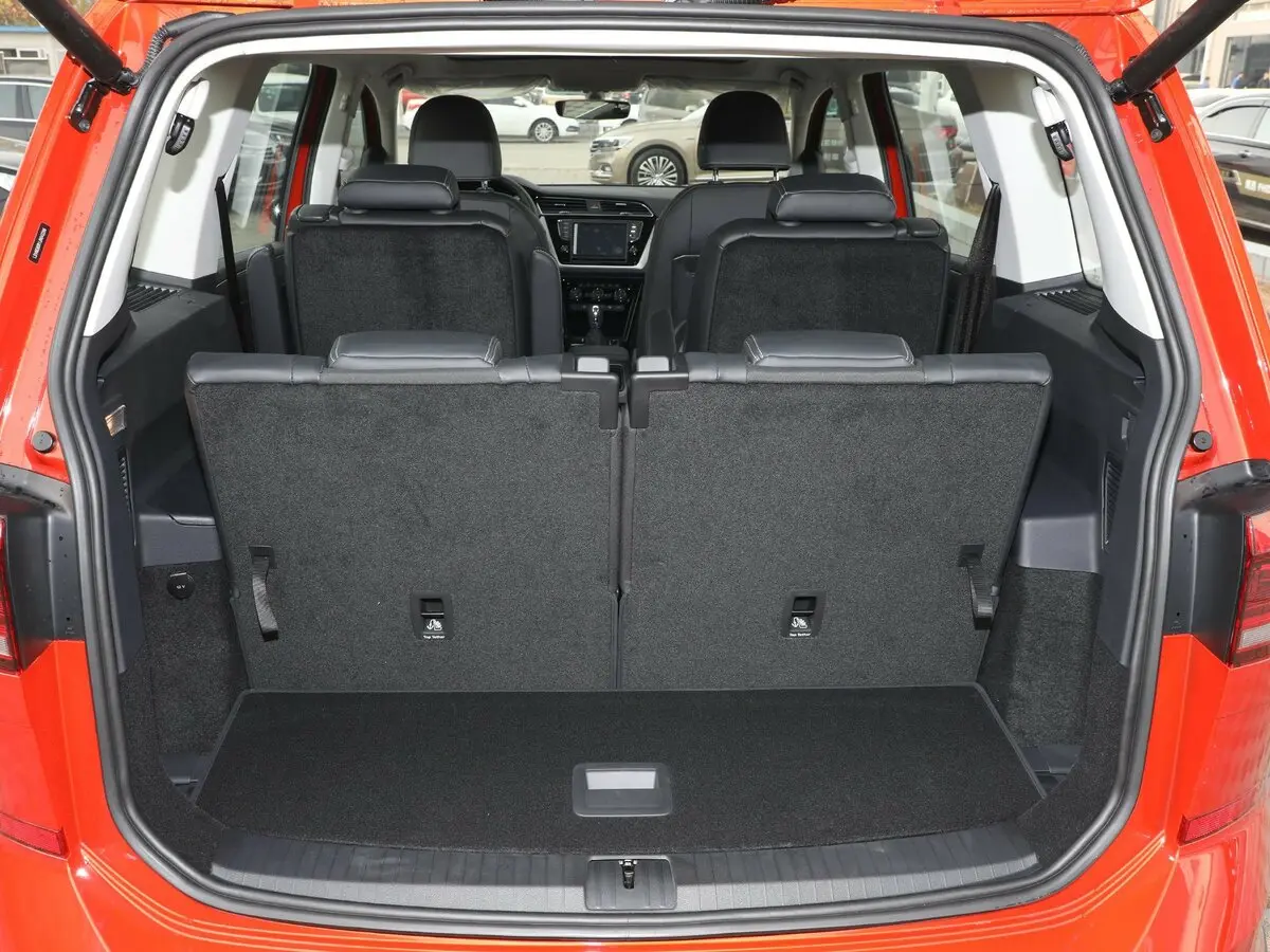 Volkswagen Touran II Компактвэн Cross L — сүрөт 12