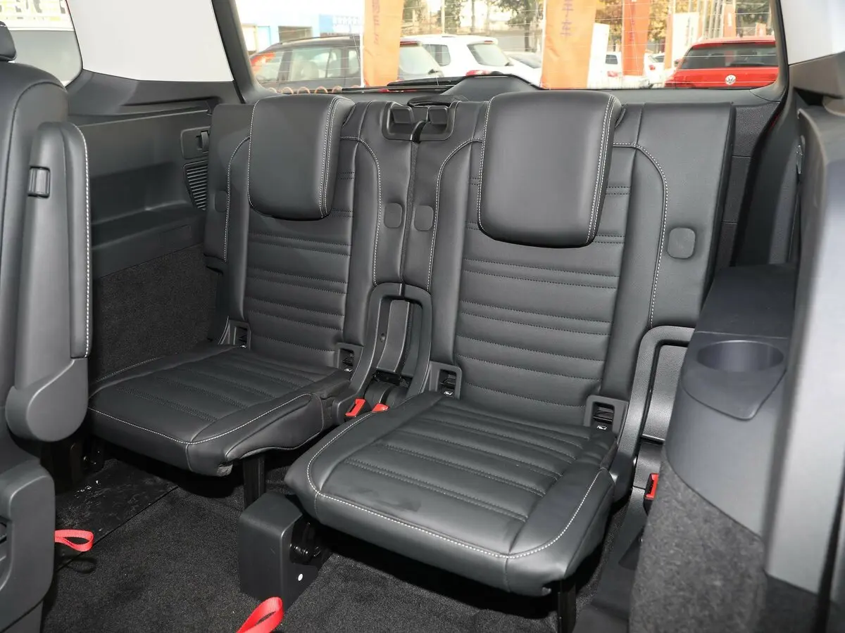 Volkswagen Touran II Компактвэн Cross L — сүрөт 17