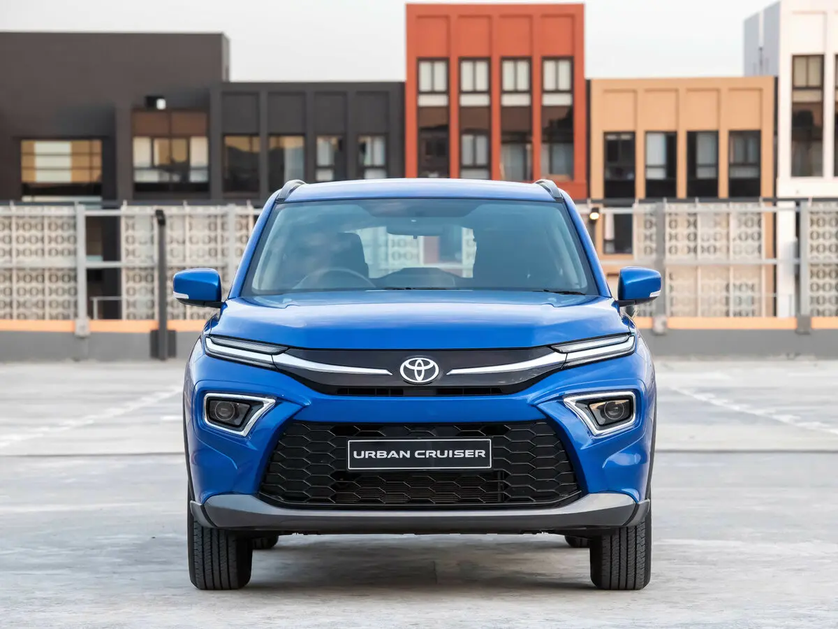 Toyota Urban Cruiser III Внедорожник 5 дв. — фото 3