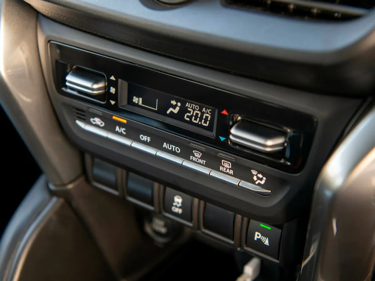 Toyota Urban Cruiser III Внедорожник 5 дв. — фото 17