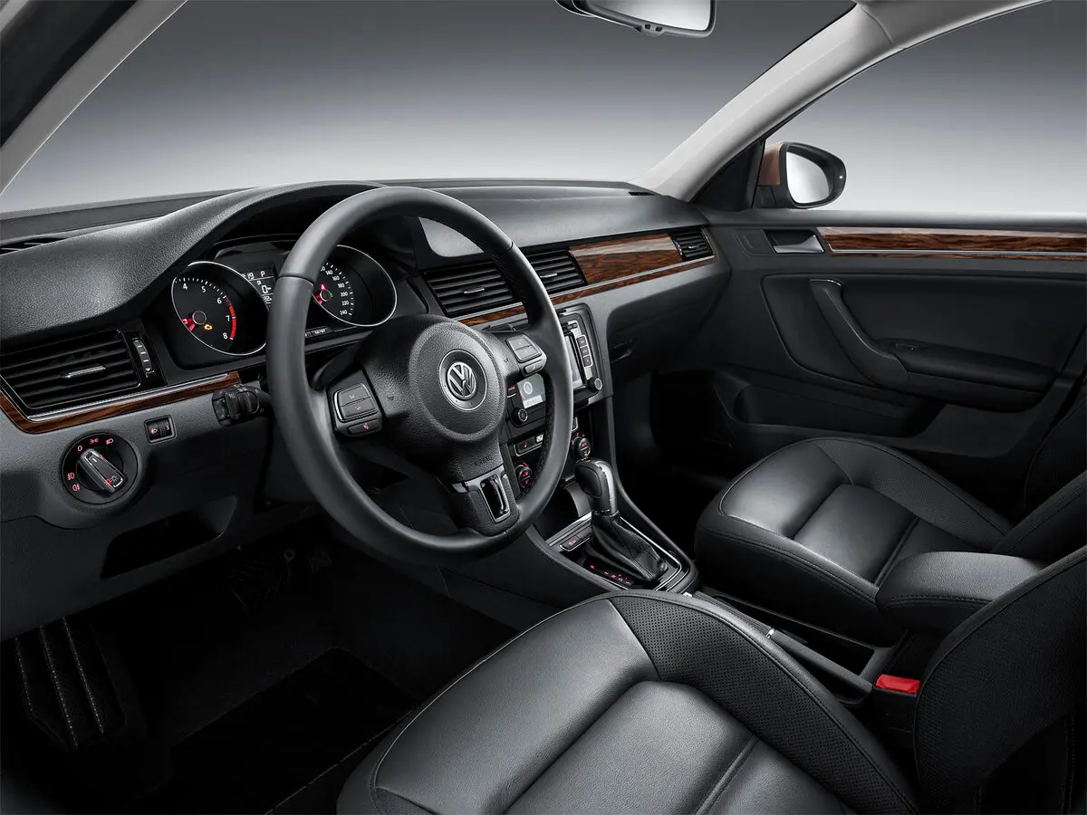 Volkswagen Bora II (China Market) Рестайлинг Седан — фото 8