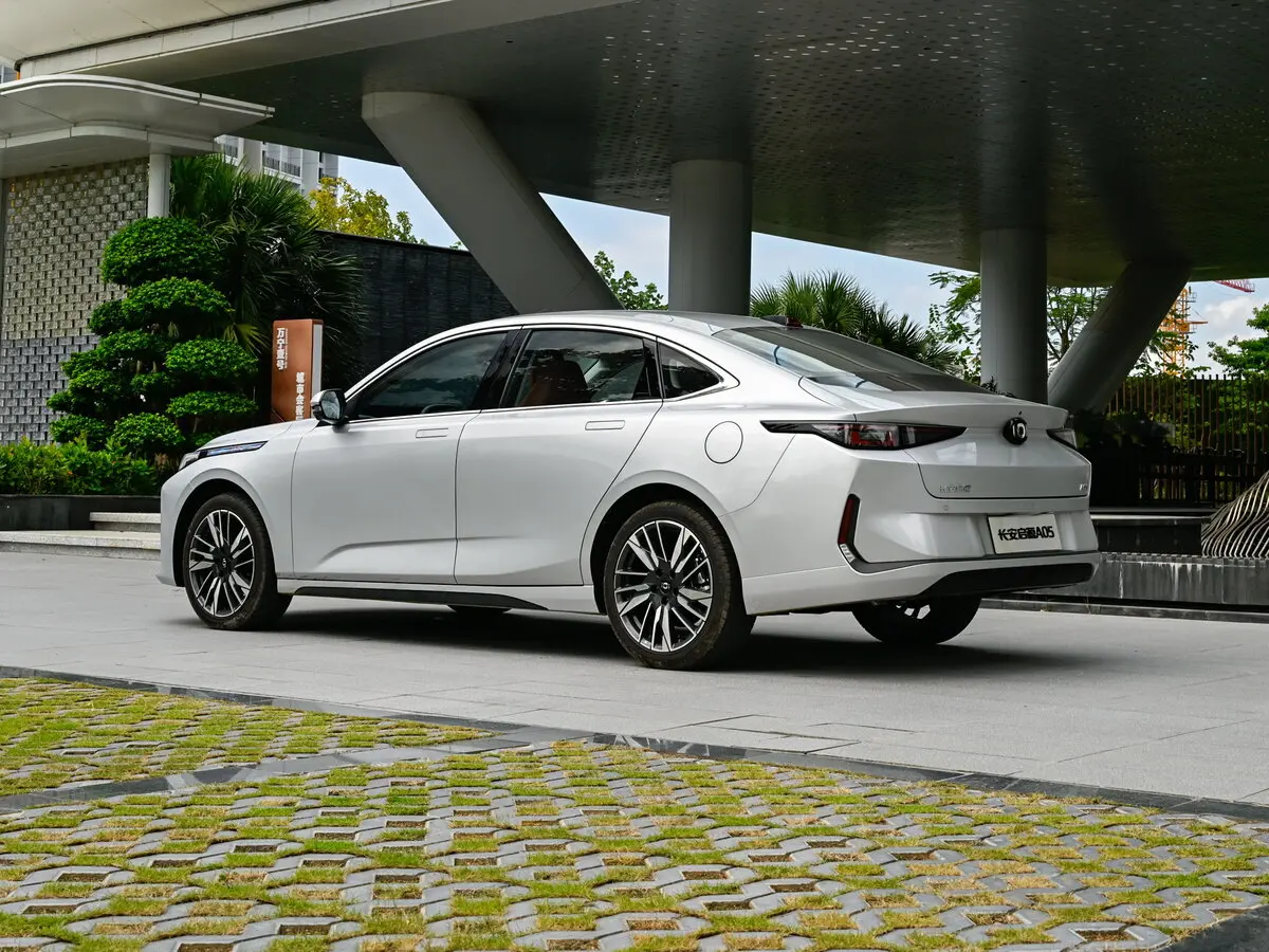 Changan Qiyuan A05 I Седан — сүрөт 3