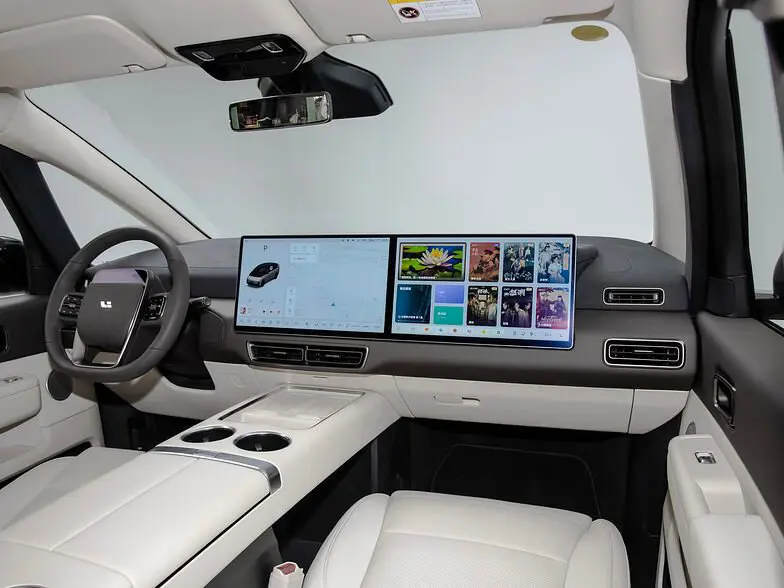 Li Auto (Lixiang) Mega I Минивэн — photo 7