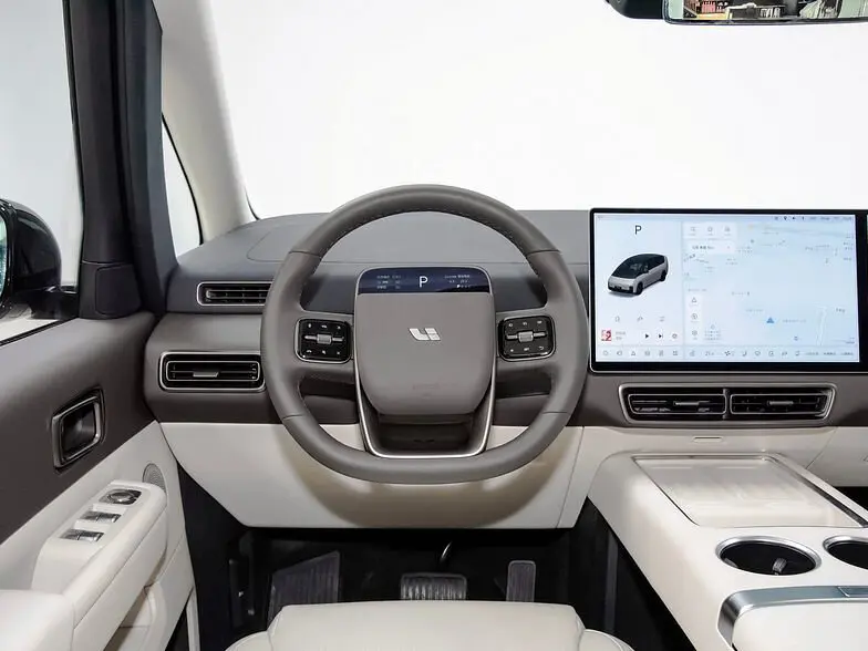Li Auto (Lixiang) Mega I Минивэн — photo 10