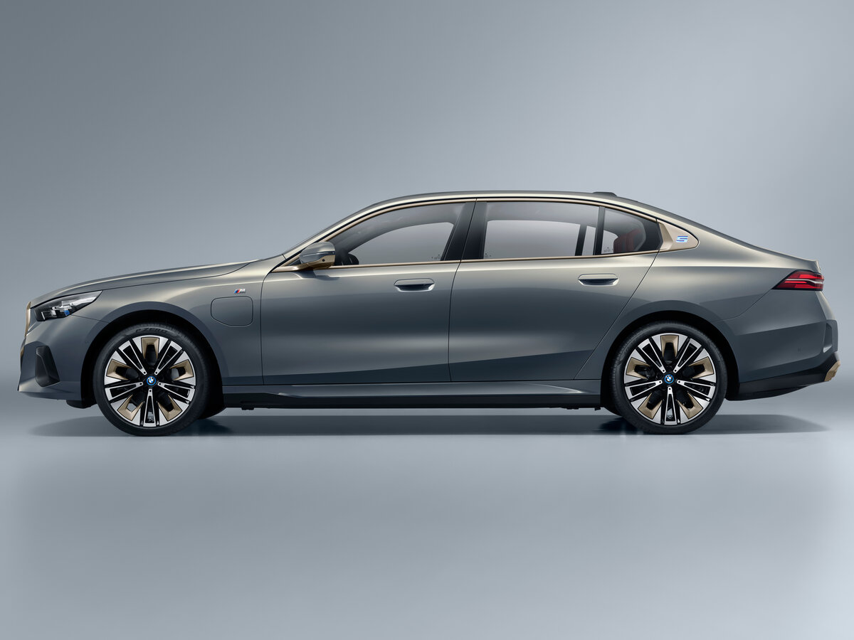 BMW i5 2023 – н.в. Седан Long — фото 2