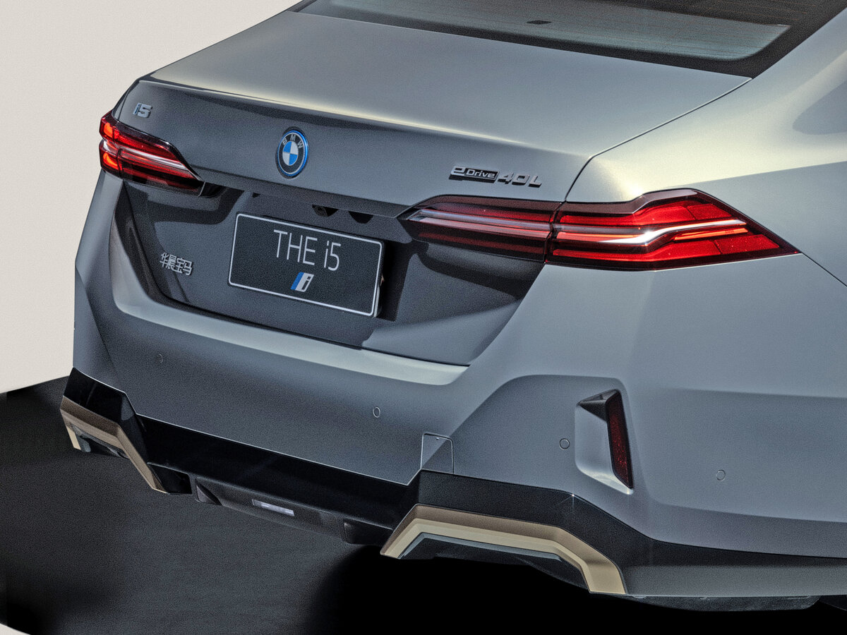 BMW i5 2023 – н.в. Седан Long