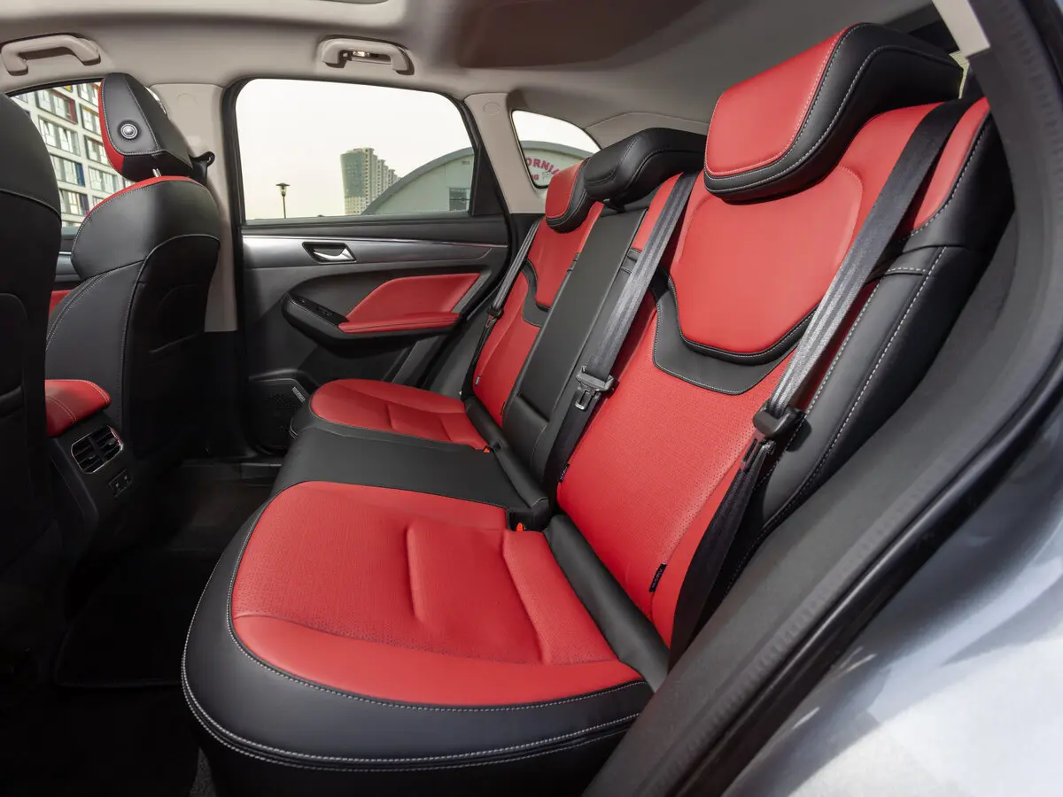 Haval Jolion I Рестайлинг Внедорожник 5 дв. — photo 30