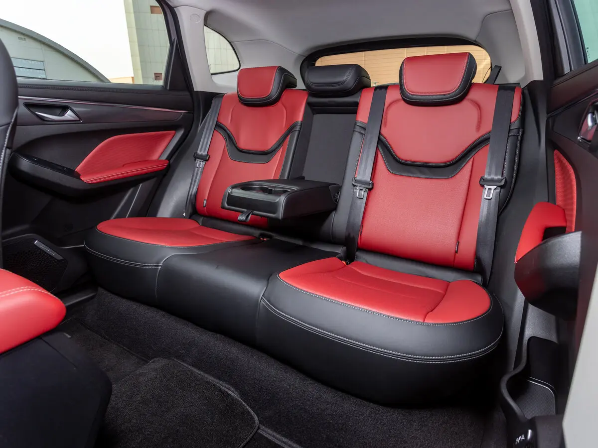 Haval Jolion I Рестайлинг Внедорожник 5 дв. — photo 31