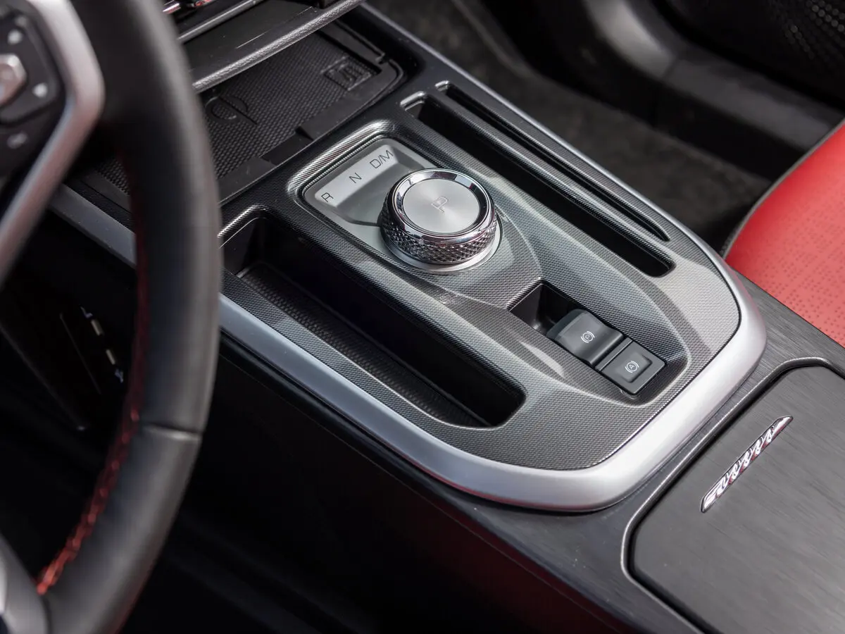 Haval Jolion I Рестайлинг Внедорожник 5 дв. — photo 33