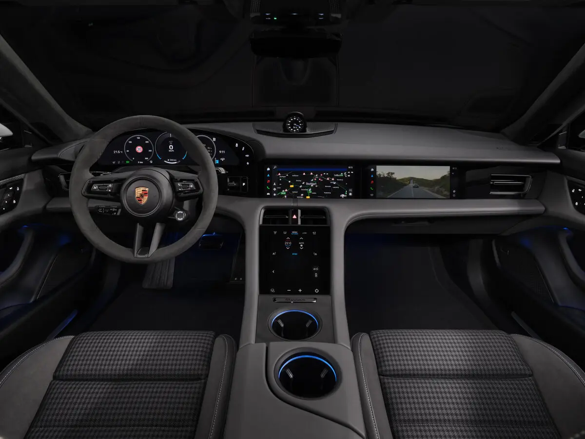 Porsche Taycan I Рестайлинг Седан — photo 7