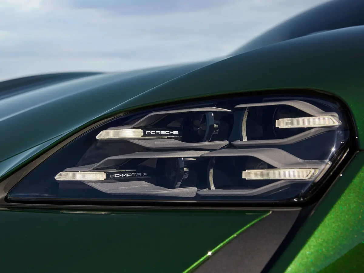 Porsche Taycan I Рестайлинг Универсал 5 дв. Cross Turismo — сүрөт 8